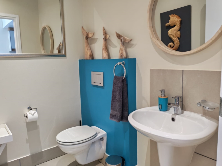 2 Bedroom Property for Sale in Herolds Bay Western Cape